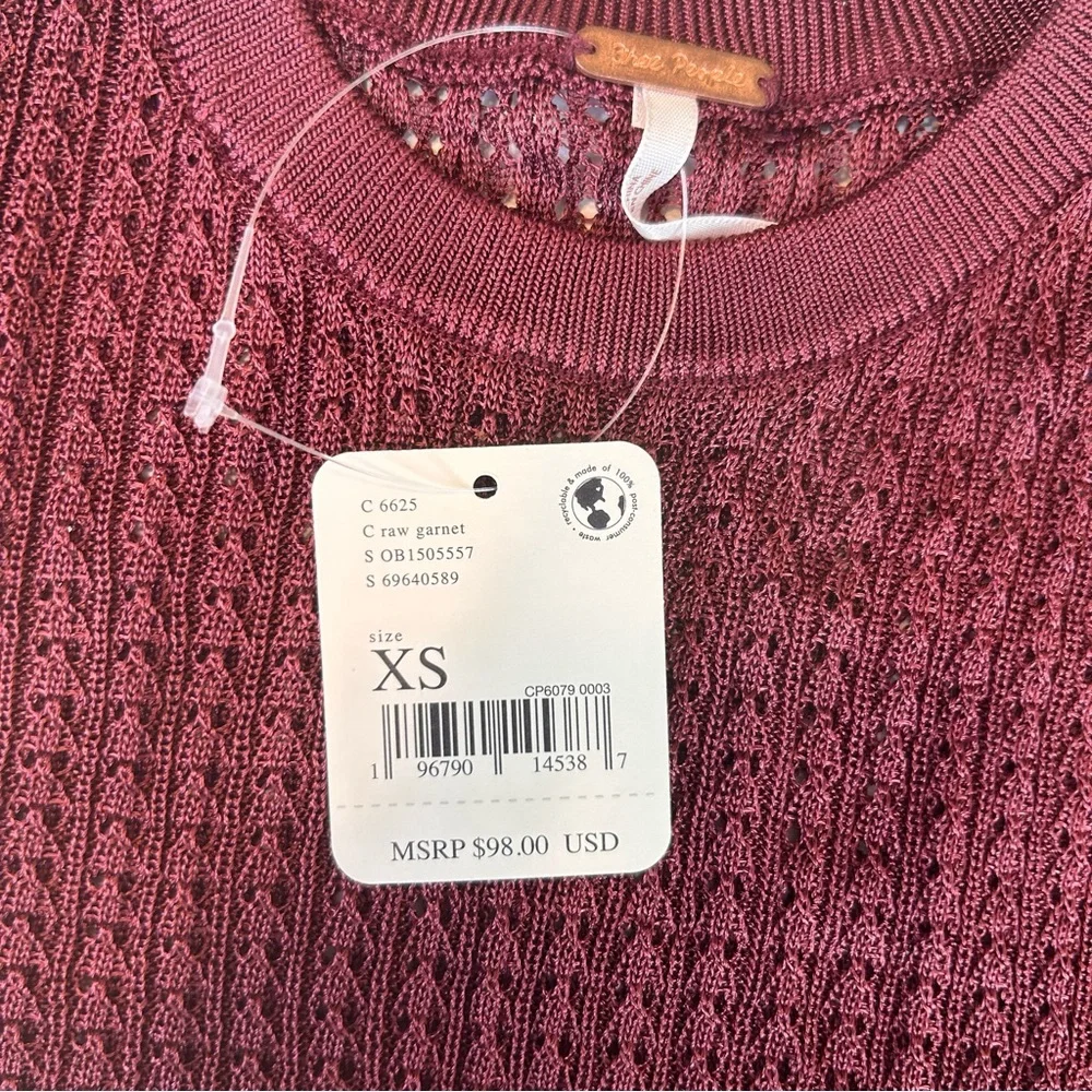 NWT FREE PEOPLE H20 CREW NECK PULLOVER  SWEATER TOP RAW GARNET. XS